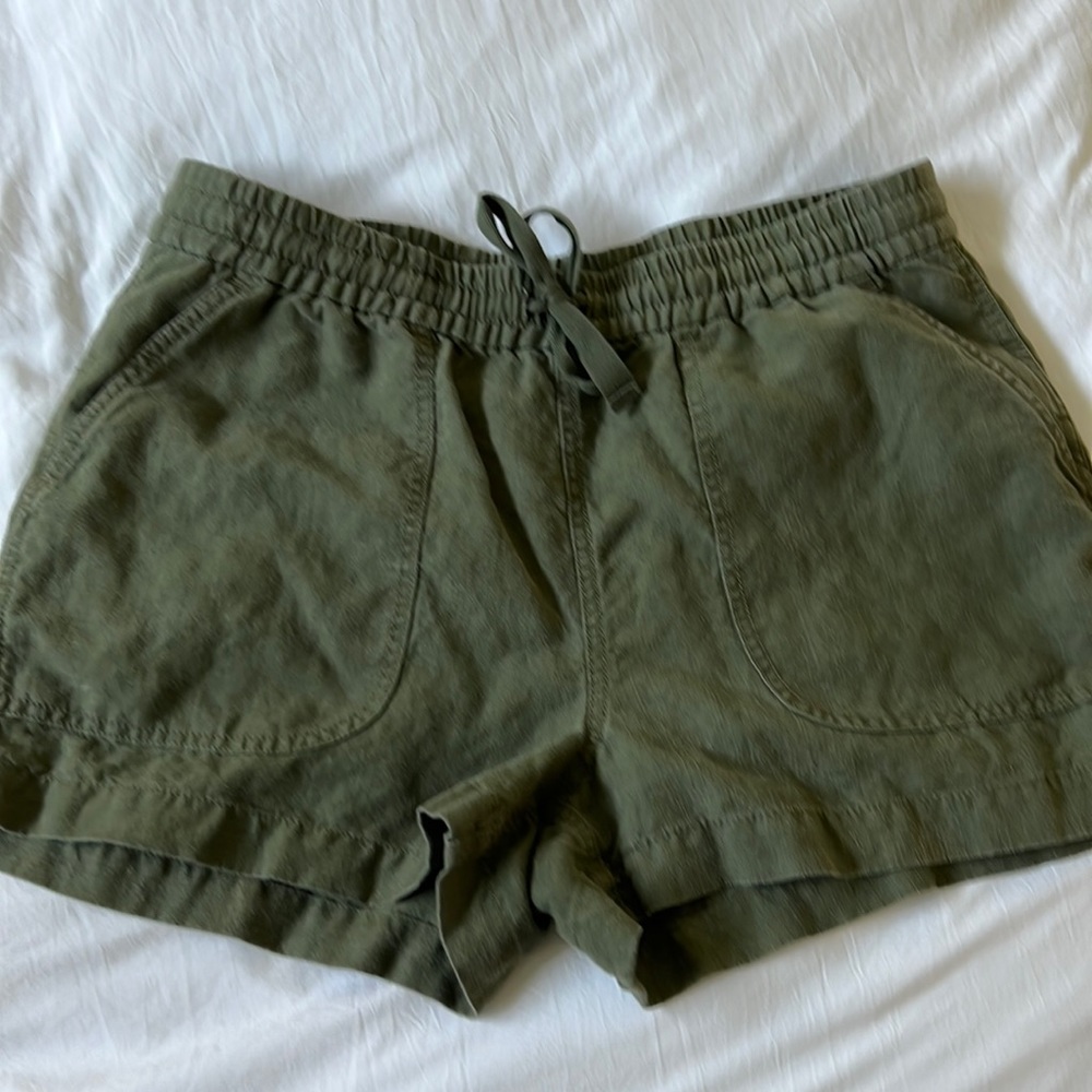 J. Crew shorts small